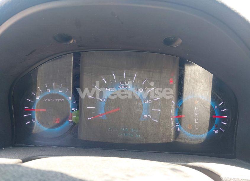 Photo 7 of 2011 Ford Fusion SE (VIN 3FAHP0HA2BR320845)