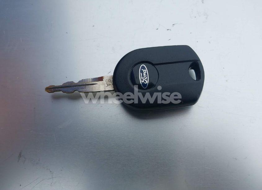 Photo 11 of 2011 Ford Fusion SE (VIN 3FAHP0HA2BR322918)