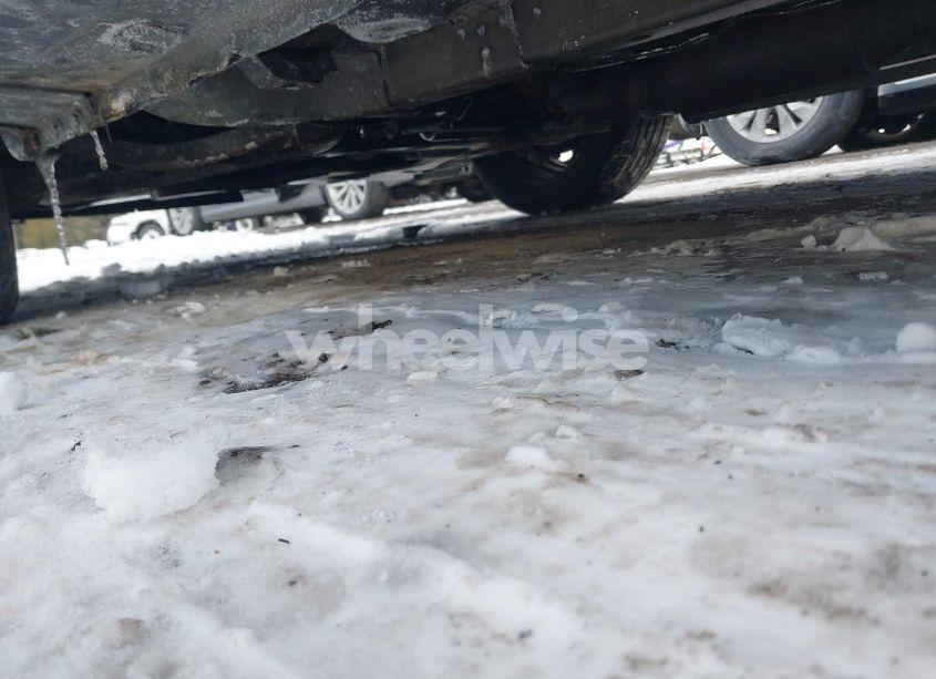 Photo 13 of 2011 Ford Fusion SE (VIN 3FAHP0HA2BR332929)