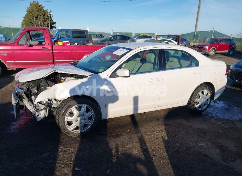 Photo 14 of 2011 Ford Fusion SE (VIN 3FAHP0HA2BR339878)