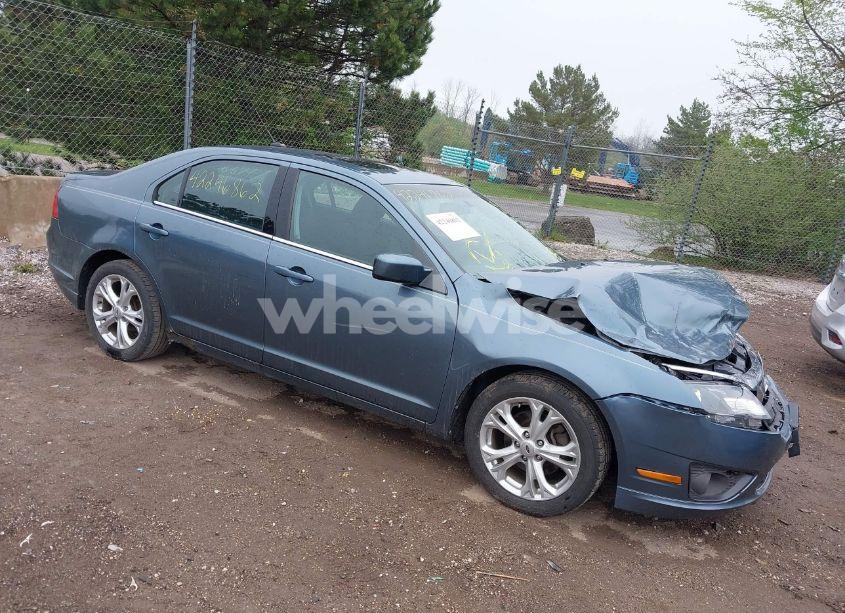 2012 Ford Fusion SE (VIN 3FAHP0HA2CR113907) main photo