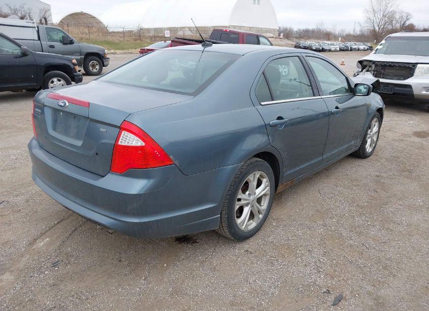 Photo 4 of 2012 Ford Fusion SE (VIN 3FAHP0HA2CR128617)