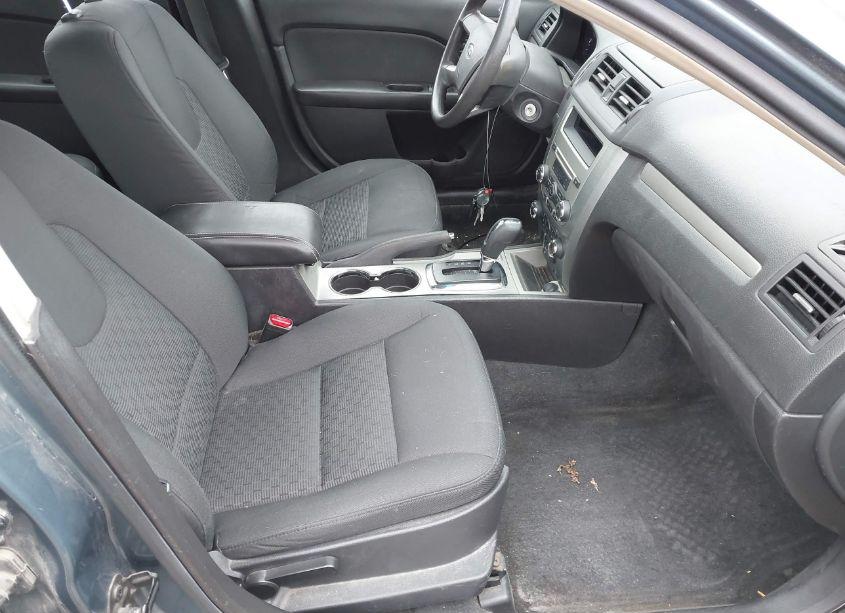 Photo 5 of 2012 Ford Fusion SE (VIN 3FAHP0HA2CR128617)