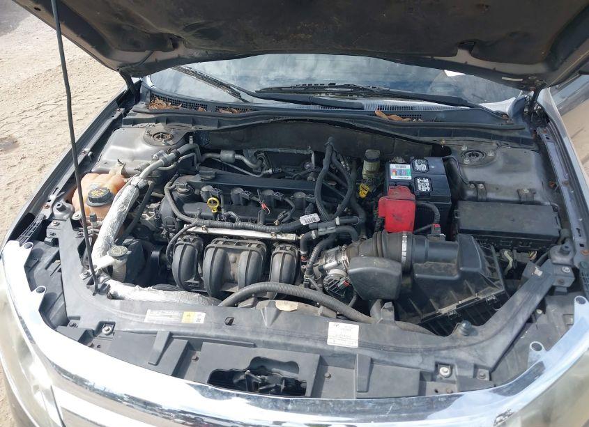 Photo 10 of 2012 Ford Fusion SE (VIN 3FAHP0HA2CR233464)