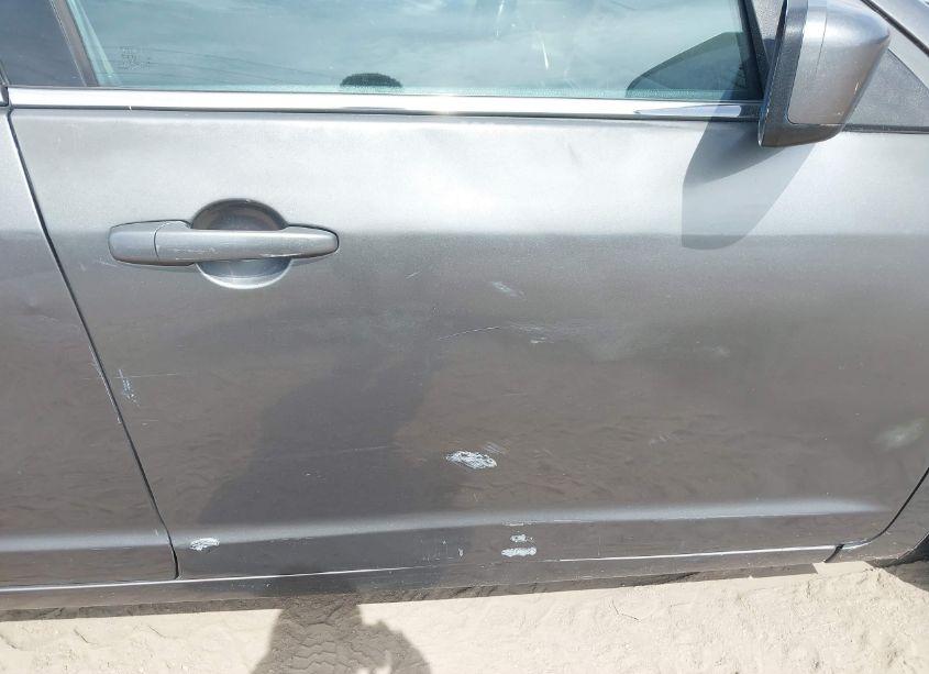 Photo 13 of 2012 Ford Fusion SE (VIN 3FAHP0HA2CR233464)