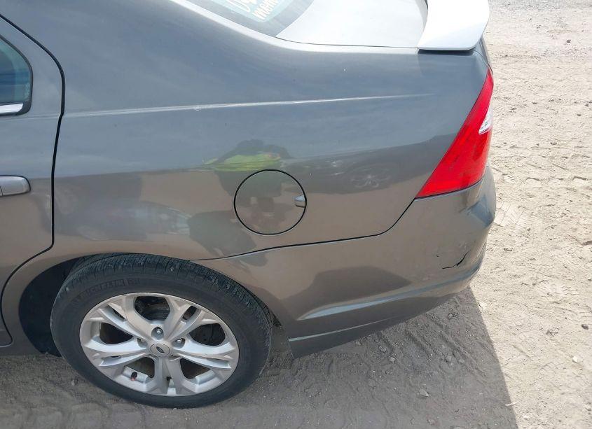 Photo 15 of 2012 Ford Fusion SE (VIN 3FAHP0HA2CR233464)