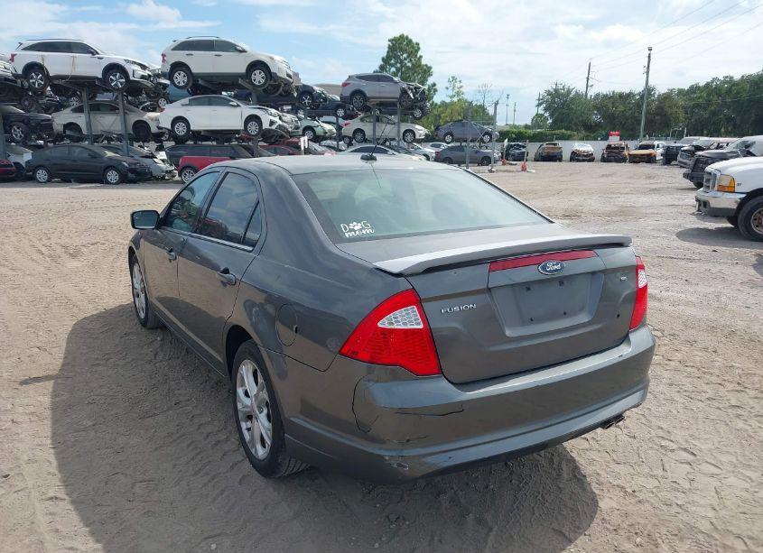Photo 3 of 2012 Ford Fusion SE (VIN 3FAHP0HA2CR233464)