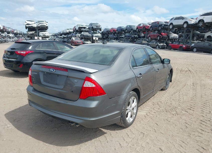 Photo 4 of 2012 Ford Fusion SE (VIN 3FAHP0HA2CR233464)