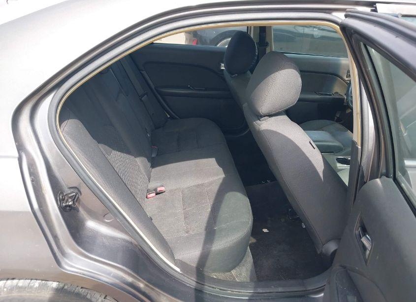 Photo 8 of 2012 Ford Fusion SE (VIN 3FAHP0HA2CR233464)