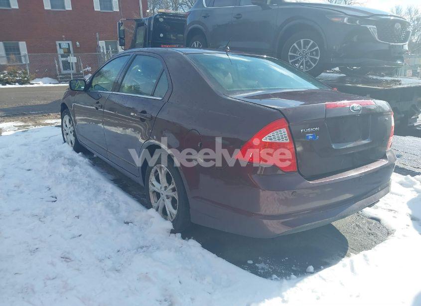 Photo 3 of 2012 Ford Fusion SE (VIN 3FAHP0HA2CR252998)