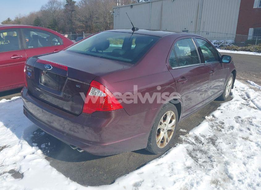 Photo 4 of 2012 Ford Fusion SE (VIN 3FAHP0HA2CR252998)
