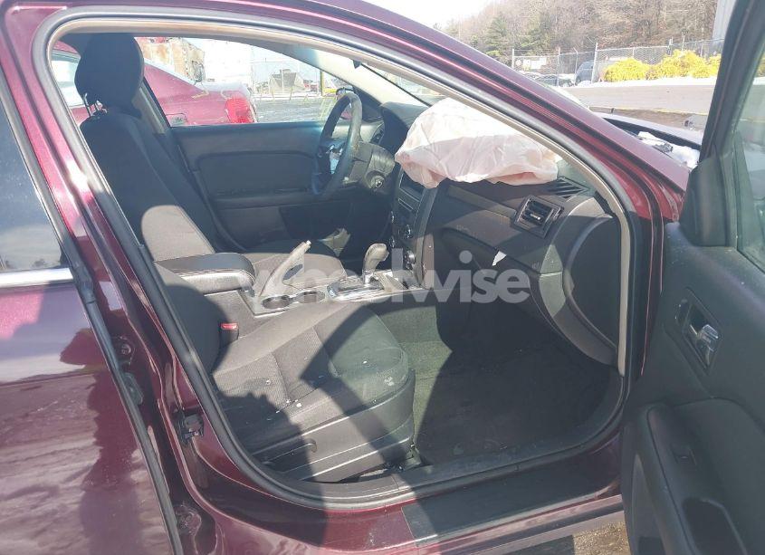 Photo 5 of 2012 Ford Fusion SE (VIN 3FAHP0HA2CR252998)