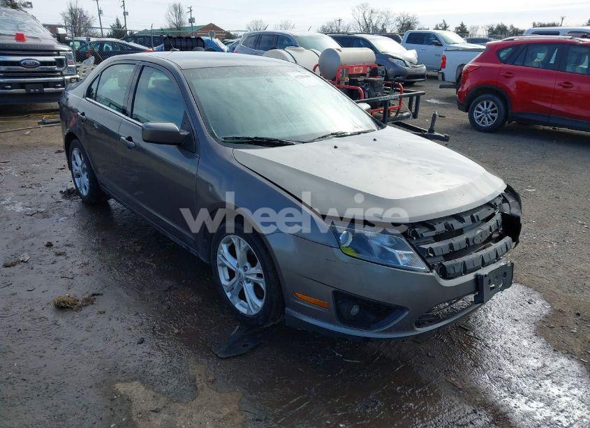 2012 Ford Fusion SE (VIN 3FAHP0HA2CR276721) main photo