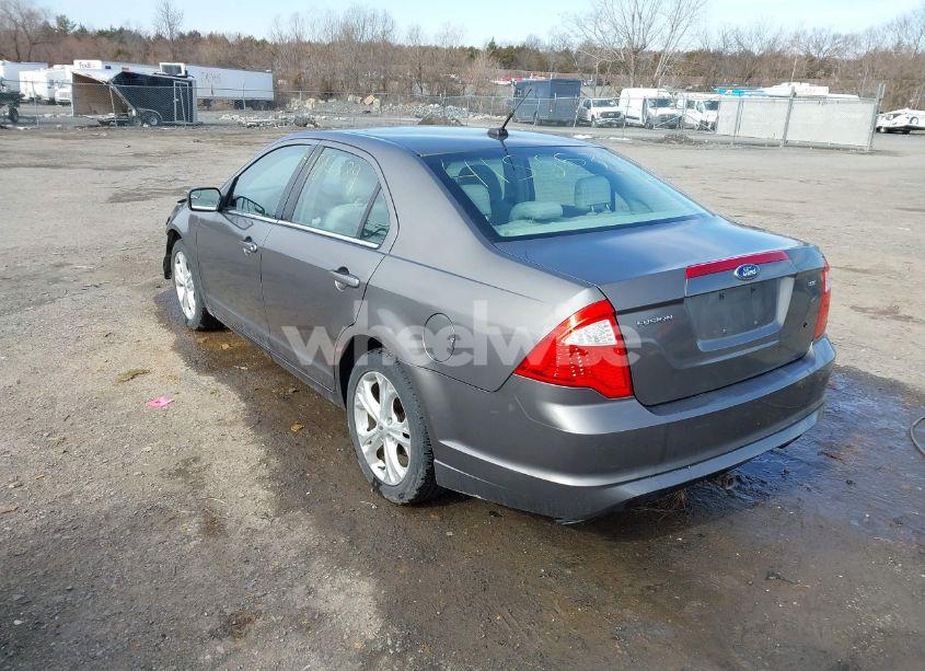 Photo 3 of 2012 Ford Fusion SE (VIN 3FAHP0HA2CR276721)