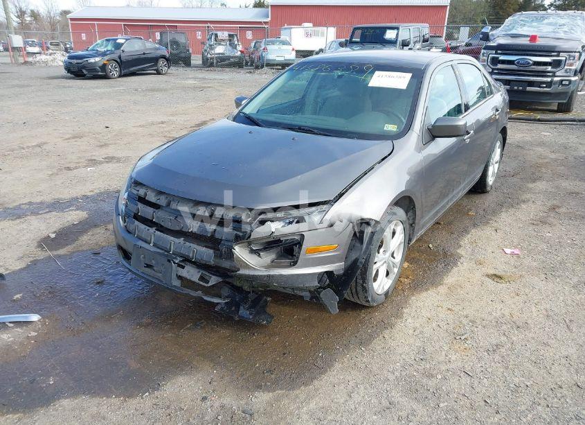 Photo 6 of 2012 Ford Fusion SE (VIN 3FAHP0HA2CR276721)