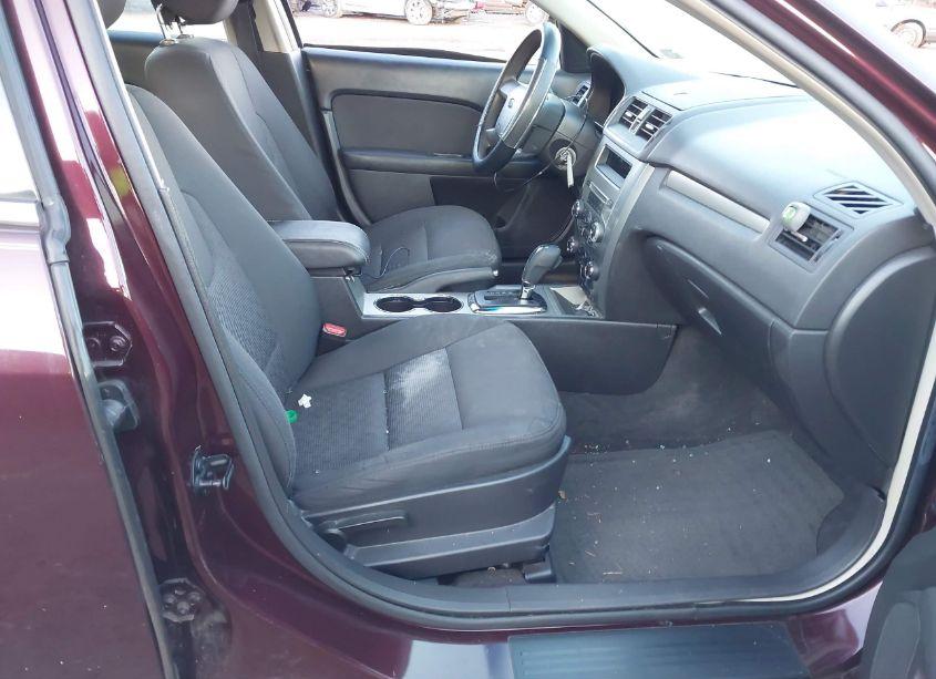 Photo 5 of 2012 Ford Fusion SE (VIN 3FAHP0HA2CR282373)