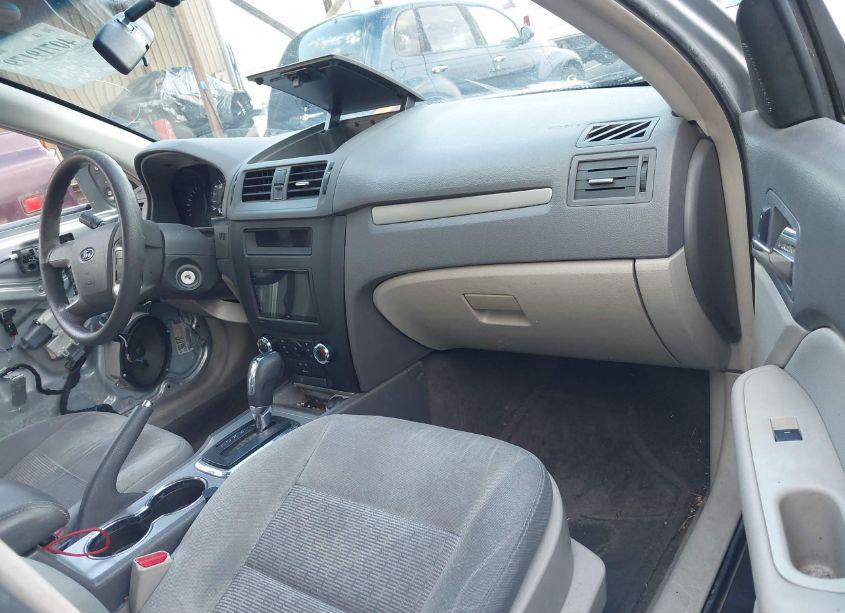 Photo 5 of 2012 Ford Fusion SE (VIN 3FAHP0HA2CR291526)