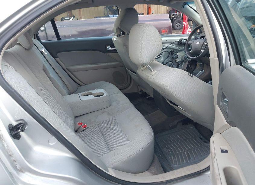 Photo 8 of 2012 Ford Fusion SE (VIN 3FAHP0HA2CR291526)