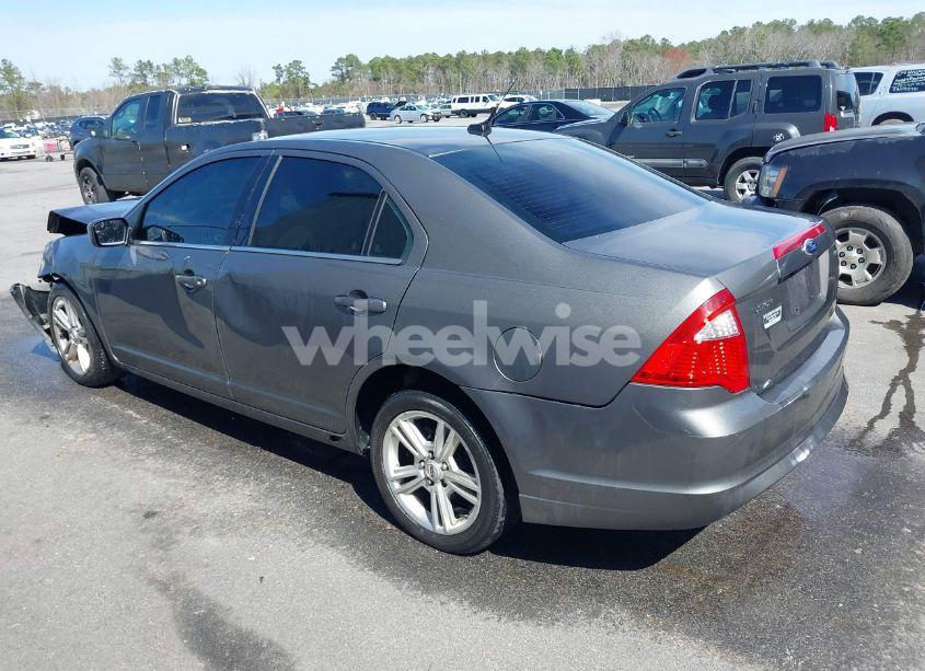 Photo 3 of 2012 Ford Fusion SE (VIN 3FAHP0HA2CR295740)