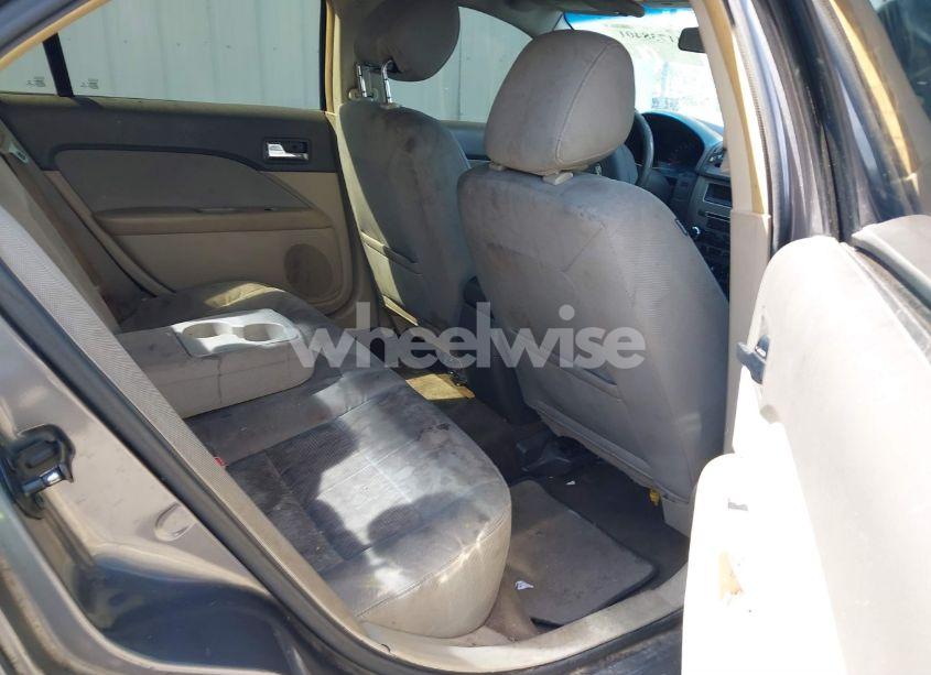 Photo 8 of 2012 Ford Fusion SE (VIN 3FAHP0HA2CR295740)