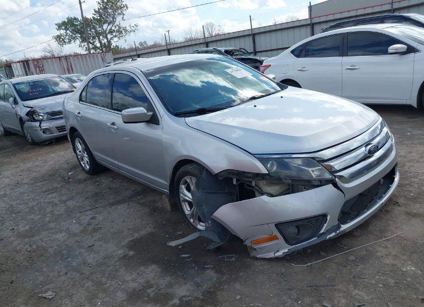 2012 Ford Fusion SE (VIN 3FAHP0HA2CR306624) main photo