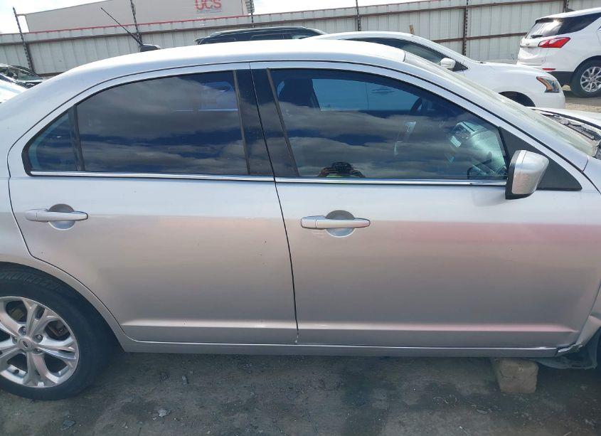 Photo 13 of 2012 Ford Fusion SE (VIN 3FAHP0HA2CR306624)