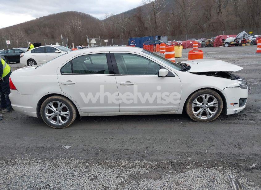 Photo 13 of 2012 Ford Fusion SE (VIN 3FAHP0HA2CR314772)