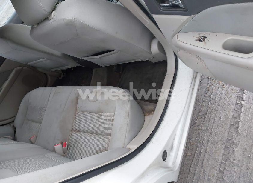 Photo 8 of 2012 Ford Fusion SE (VIN 3FAHP0HA2CR314772)