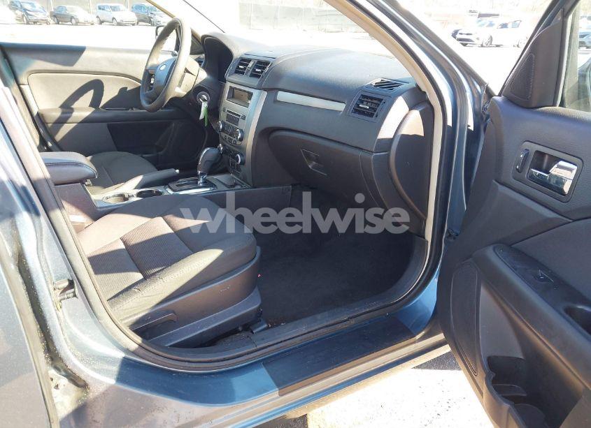 Photo 5 of 2012 Ford Fusion SE (VIN 3FAHP0HA2CR321432)