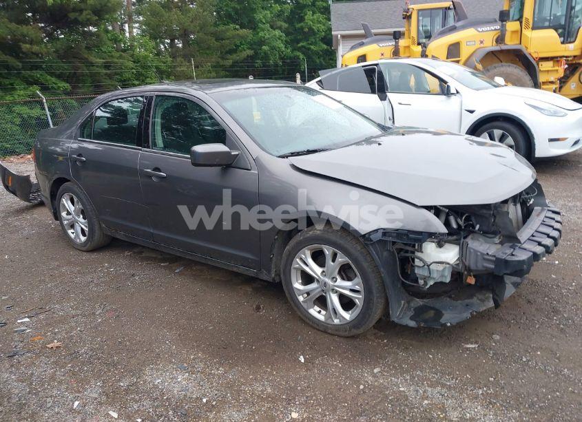 2012 Ford Fusion SE (VIN 3FAHP0HA2CR331457) main photo