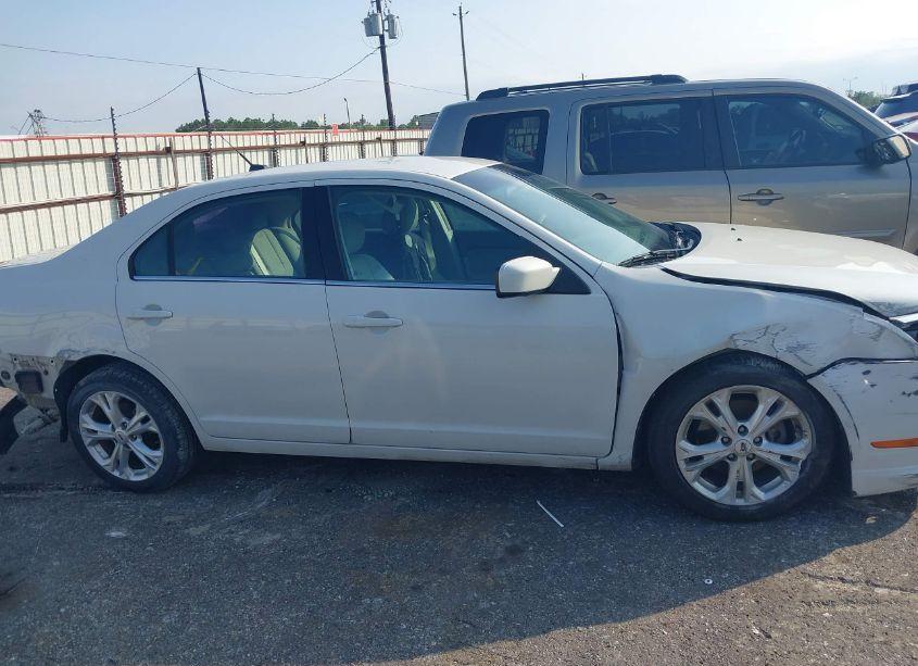 Photo 13 of 2012 Ford Fusion SE (VIN 3FAHP0HA2CR381713)