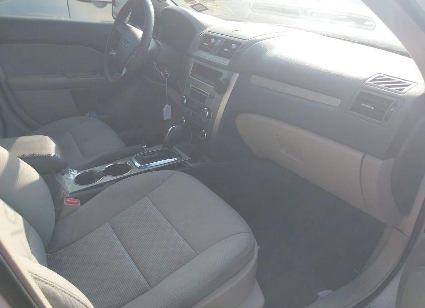 Photo 5 of 2012 Ford Fusion SE (VIN 3FAHP0HA2CR381713)