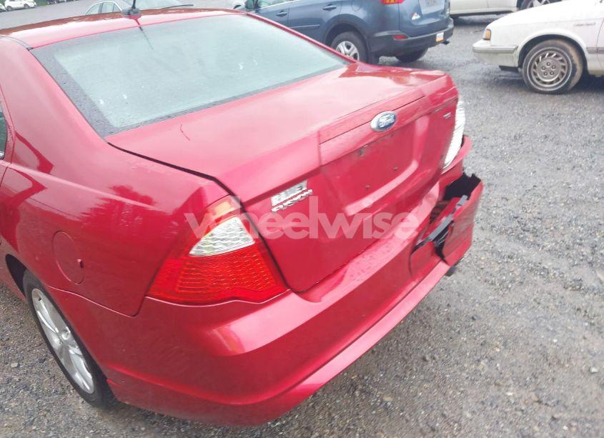 Photo 6 of 2012 Ford Fusion SE (VIN 3FAHP0HA2CR392890)