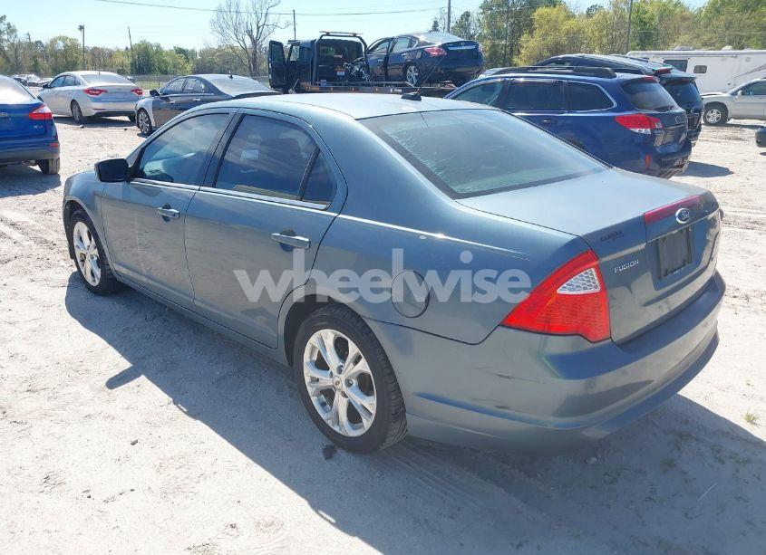 Photo 3 of 2012 Ford Fusion SE (VIN 3FAHP0HA2CR441702)