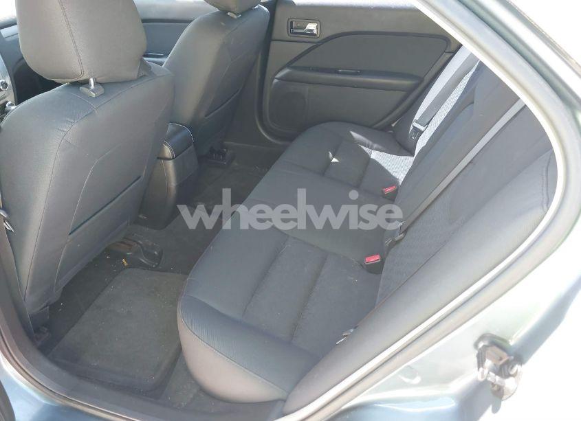 Photo 8 of 2012 Ford Fusion SE (VIN 3FAHP0HA2CR441702)