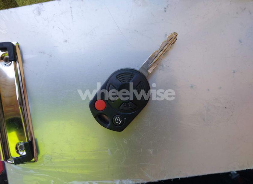 Photo 11 of 2010 Ford Fusion SE (VIN 3FAHP0HA3AR102508)