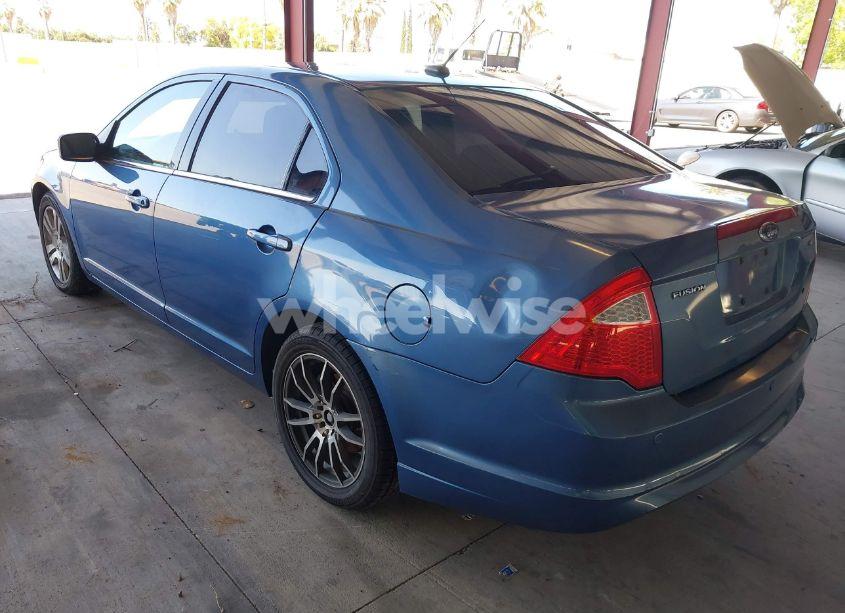 Photo 3 of 2010 Ford Fusion SE (VIN 3FAHP0HA3AR102508)