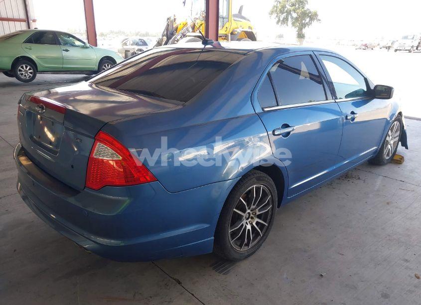 Photo 4 of 2010 Ford Fusion SE (VIN 3FAHP0HA3AR102508)