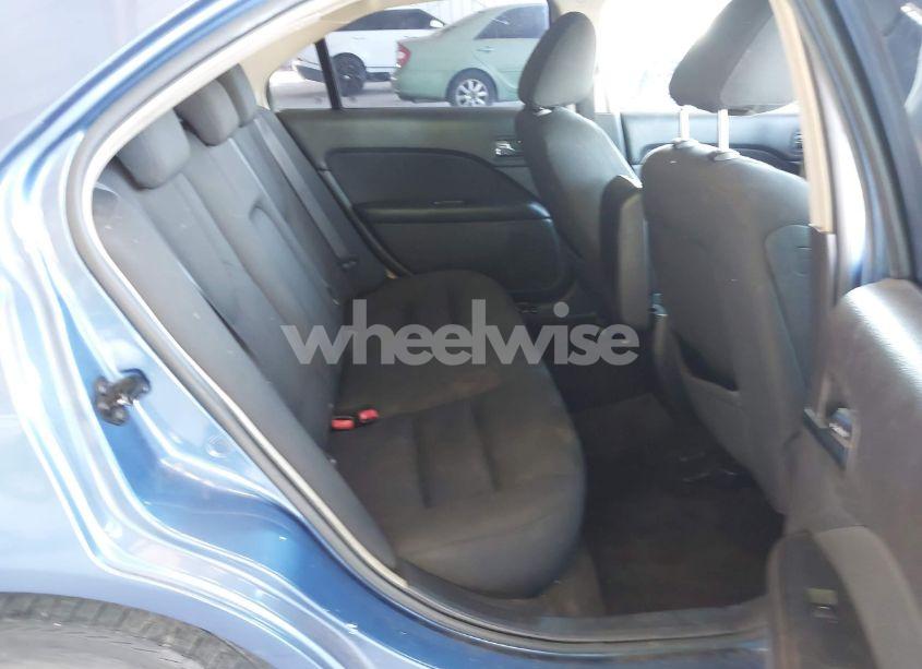 Photo 8 of 2010 Ford Fusion SE (VIN 3FAHP0HA3AR102508)