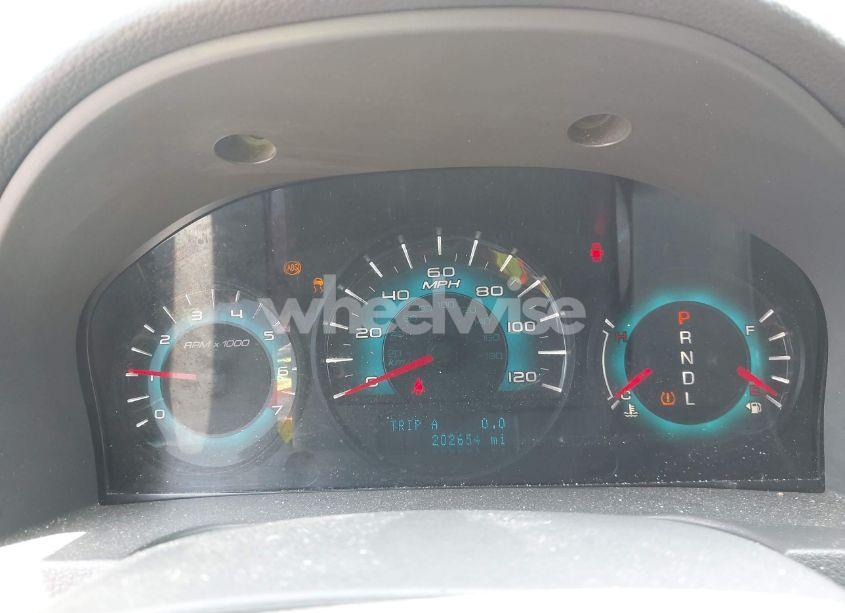 Photo 7 of 2010 Ford Fusion SE (VIN 3FAHP0HA3AR141275)
