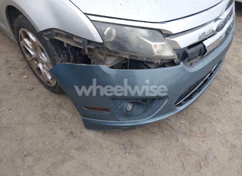 Photo 6 of 2010 Ford Fusion SE (VIN 3FAHP0HA3AR143592)