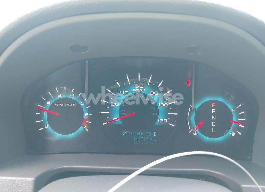 Photo 7 of 2010 Ford Fusion SE (VIN 3FAHP0HA3AR163647)