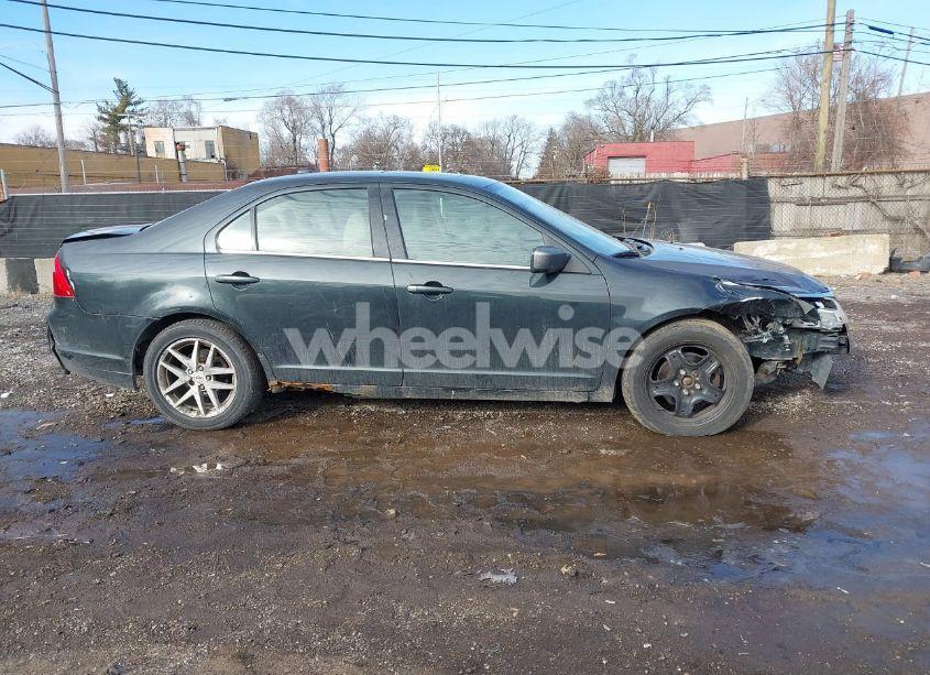 Photo 13 of 2010 Ford Fusion SE (VIN 3FAHP0HA3AR166161)