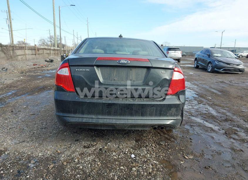Photo 16 of 2010 Ford Fusion SE (VIN 3FAHP0HA3AR166161)
