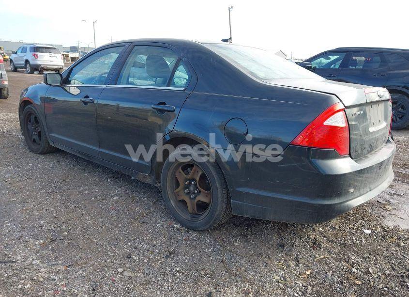 Photo 3 of 2010 Ford Fusion SE (VIN 3FAHP0HA3AR166161)