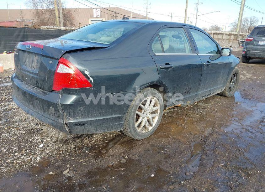 Photo 4 of 2010 Ford Fusion SE (VIN 3FAHP0HA3AR166161)