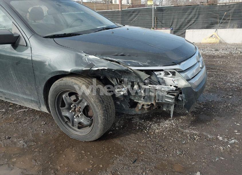 Photo 6 of 2010 Ford Fusion SE (VIN 3FAHP0HA3AR166161)