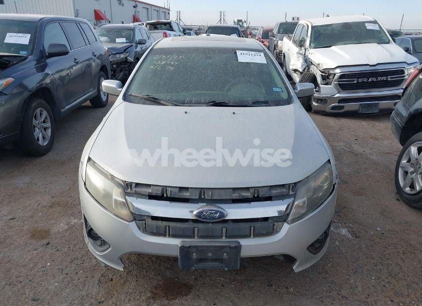 Photo 13 of 2010 Ford Fusion SE (VIN 3FAHP0HA3AR169366)