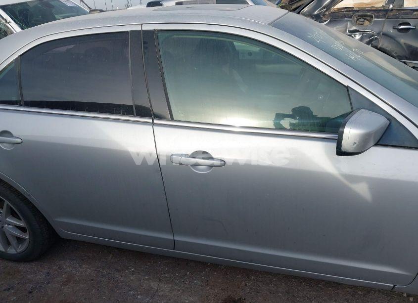 Photo 14 of 2010 Ford Fusion SE (VIN 3FAHP0HA3AR169366)
