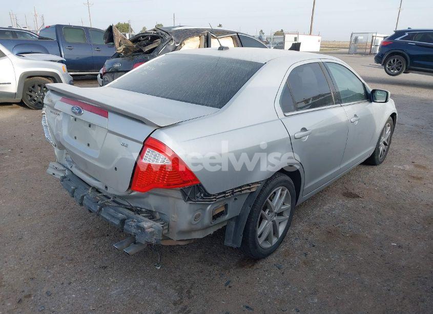 Photo 4 of 2010 Ford Fusion SE (VIN 3FAHP0HA3AR169366)
